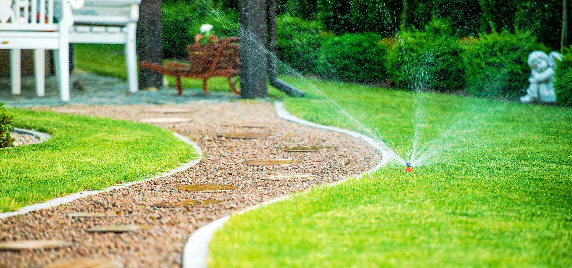 Installateur de système d’irrigation et arrosage automatique sur la Rive-Sud, Rive-Nord, Montréal, Laval, Laurentides ou dans Lanaudière /  Excavation Laval